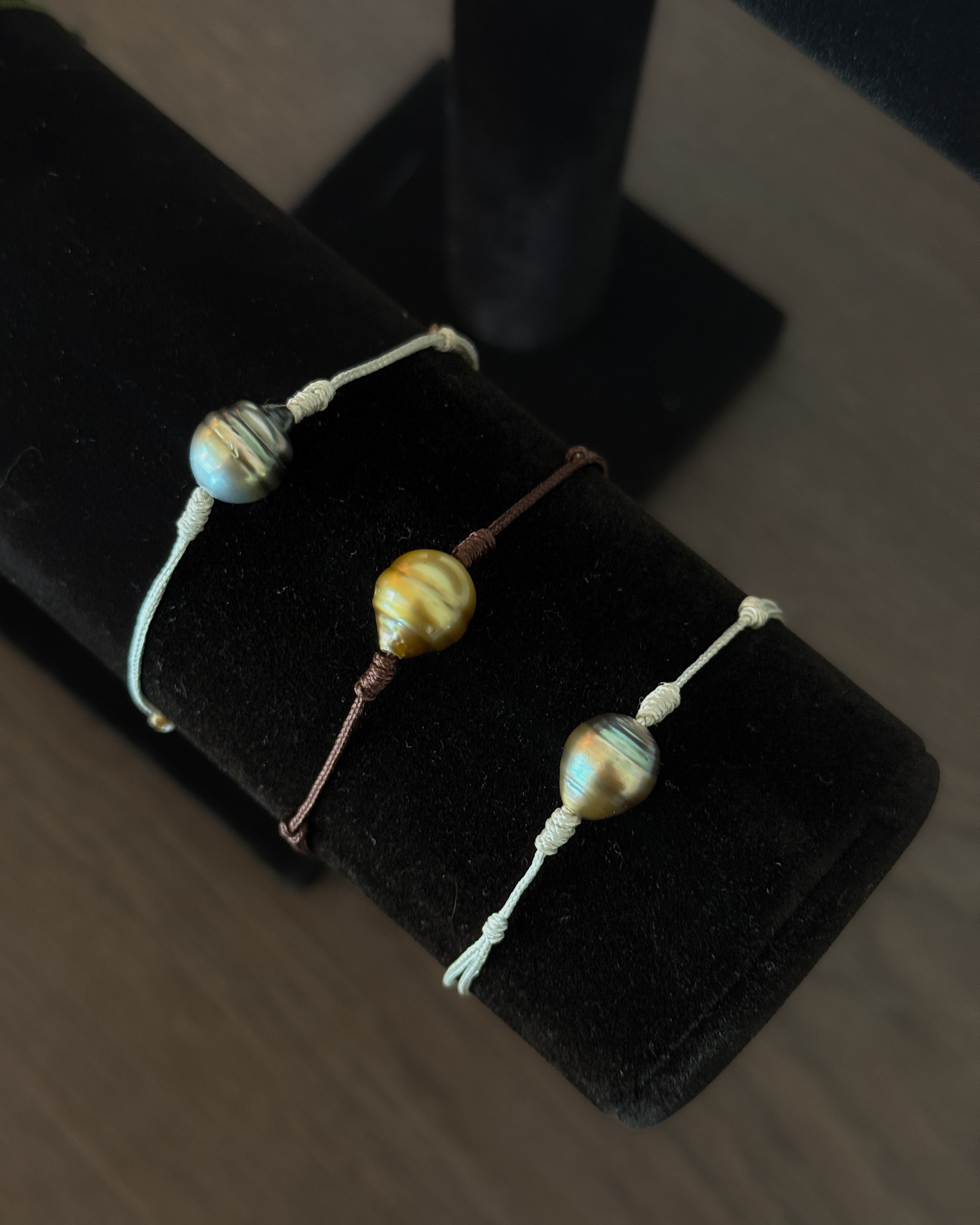 Pearl Strap Armband