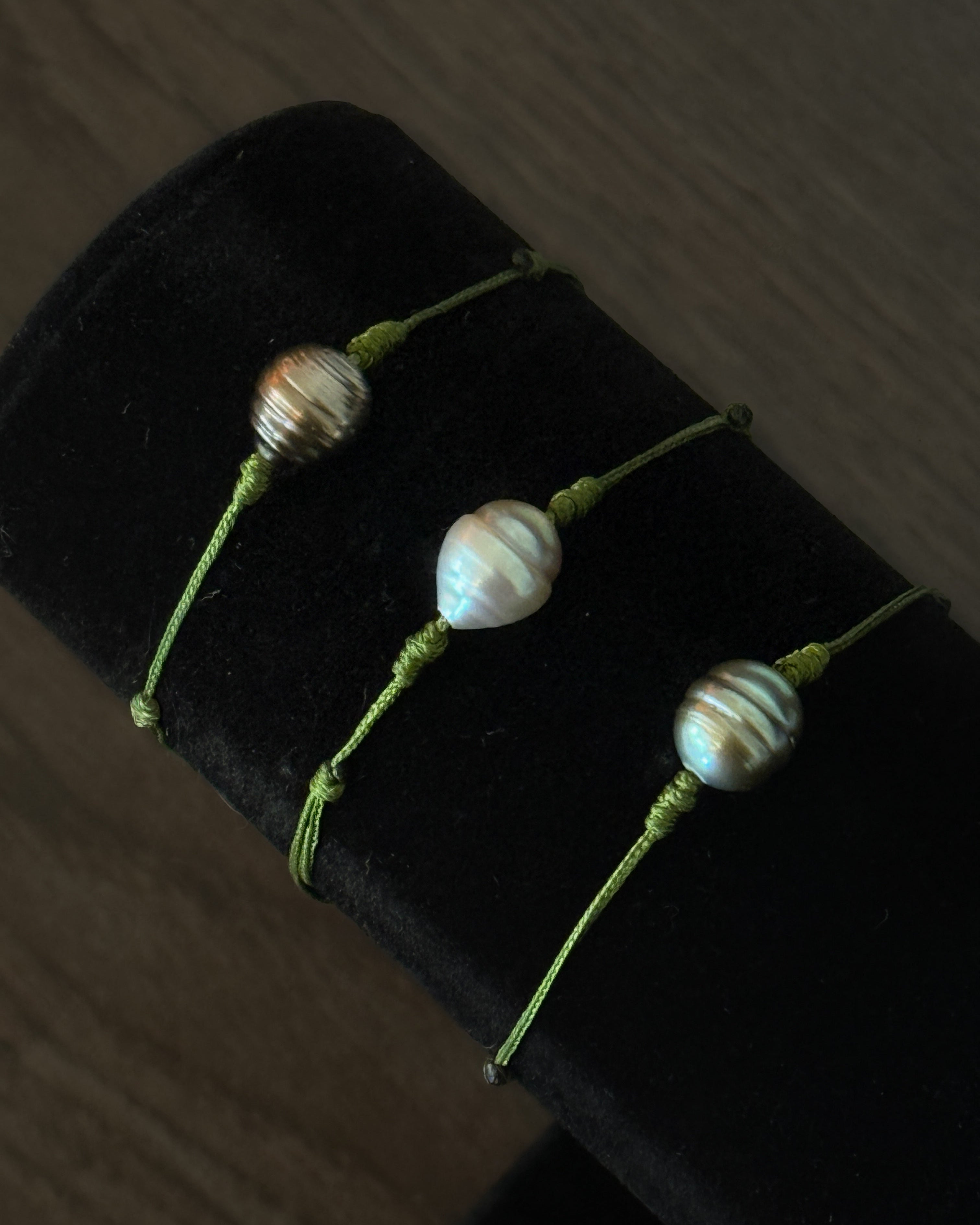 Pearl Strap Armband