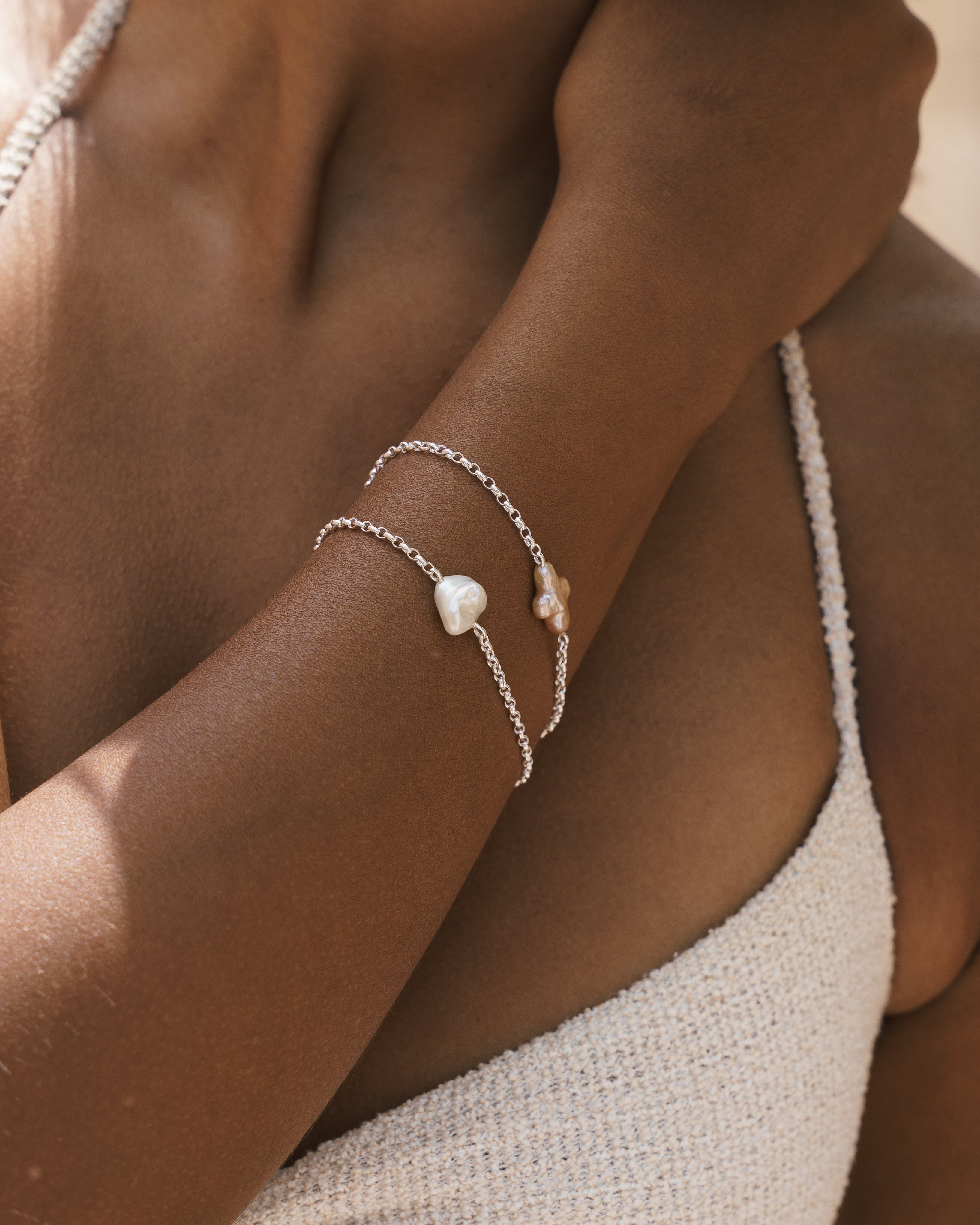 Cross Pearl Armband