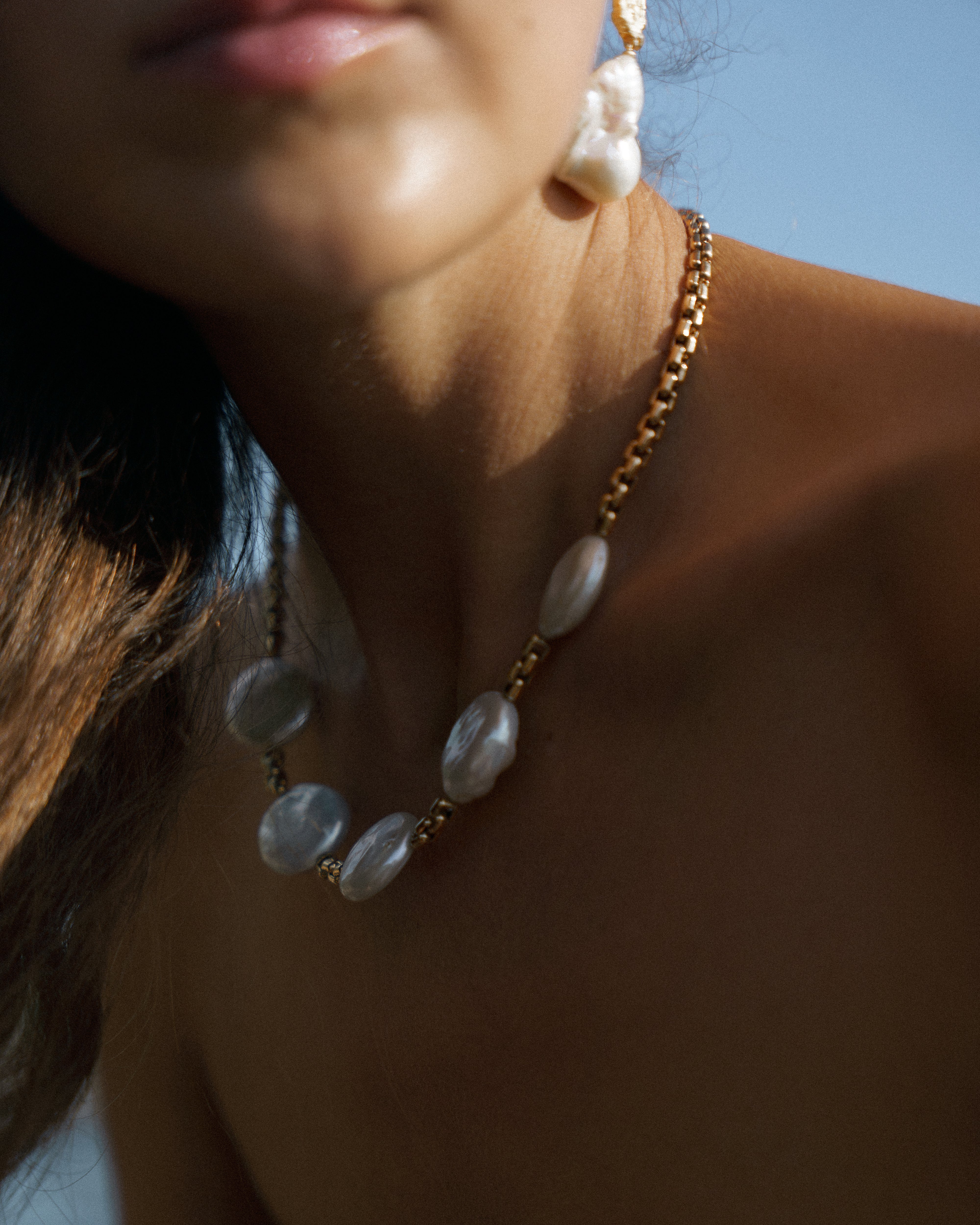 Coin Pearl Choker
